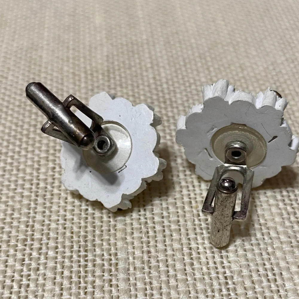 Elegant vintage White rose  Floral rhinestone cuff links